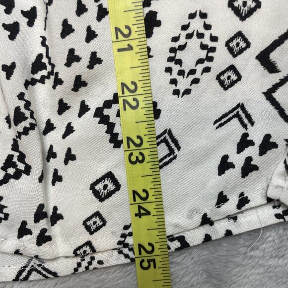 Savanna Jane Embroidered Boho Top Womens S White Black Geometric Aztec Peasant - Picture 7 of 7